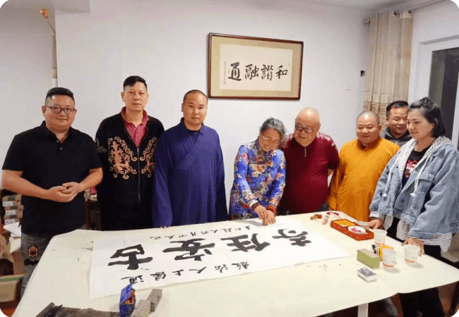 A class with Chinese Calligraphy Master Zhao Renchun on art holidays ▏hi@tibet4fun.com
