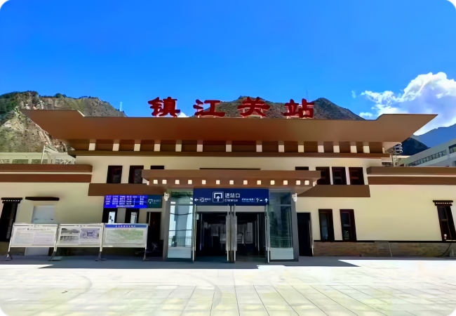 The new Sichuan-Qinghai Railway, Zhenjiangguan Station (the nearest to Jiuzhaigou) ▏hi@tibet4fun.com